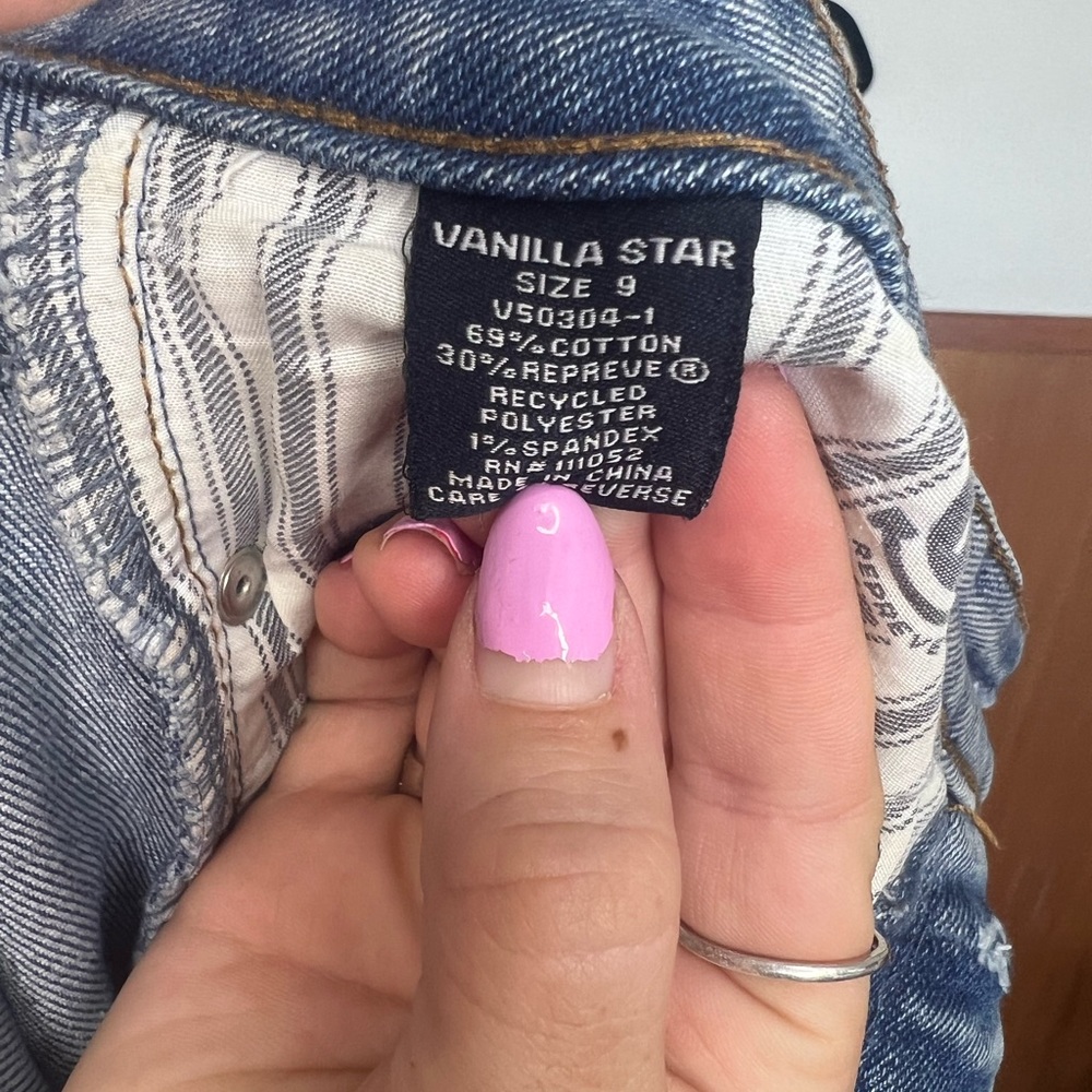 Jeans - Picture 3 of 3